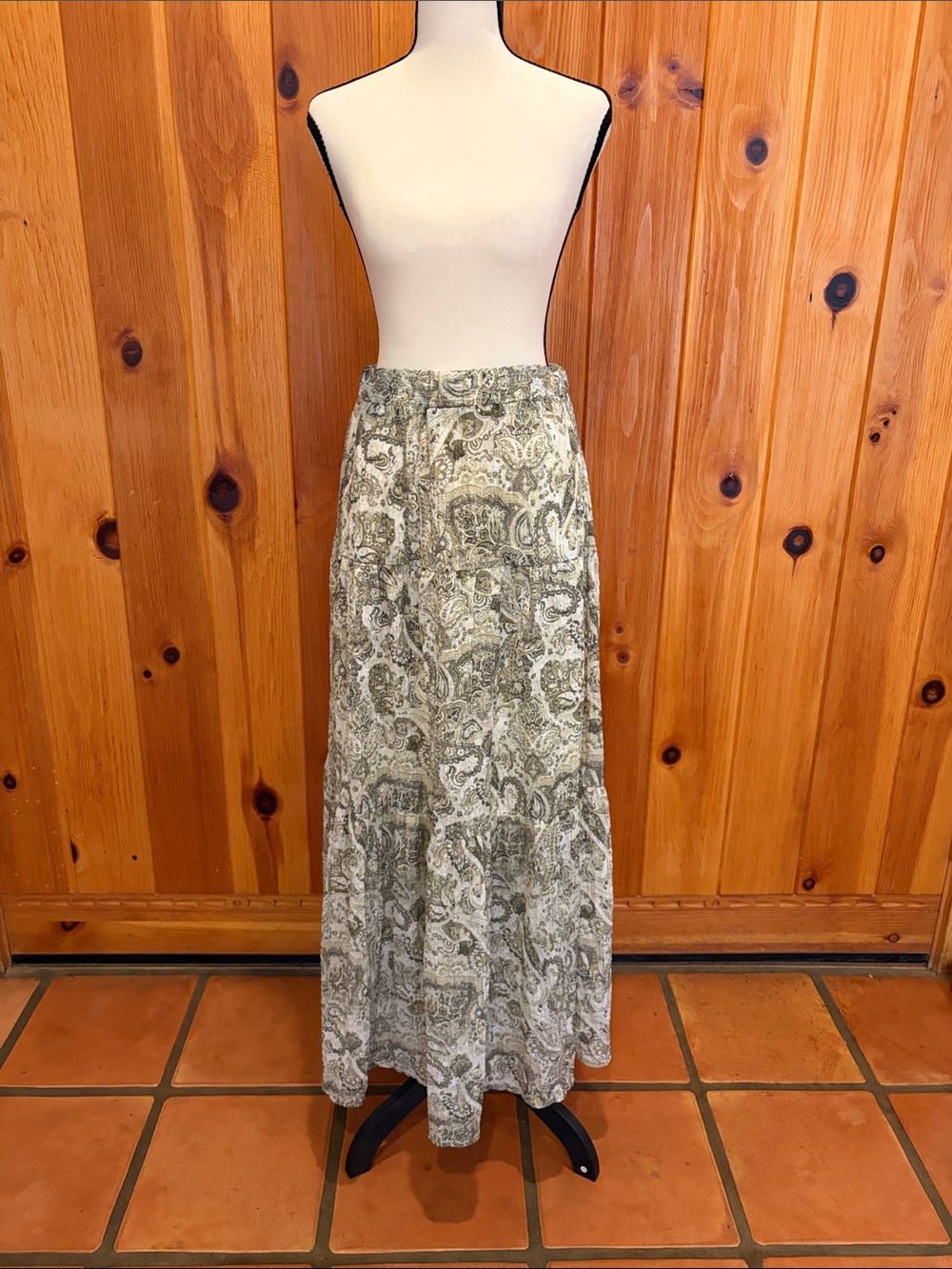 Passport Paisley Tiered Midi Skirt Olive Green Cream Boho Pull-On Size Large